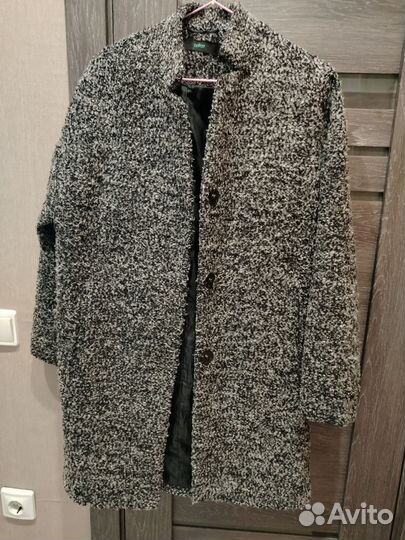 Женское осеннее пальто