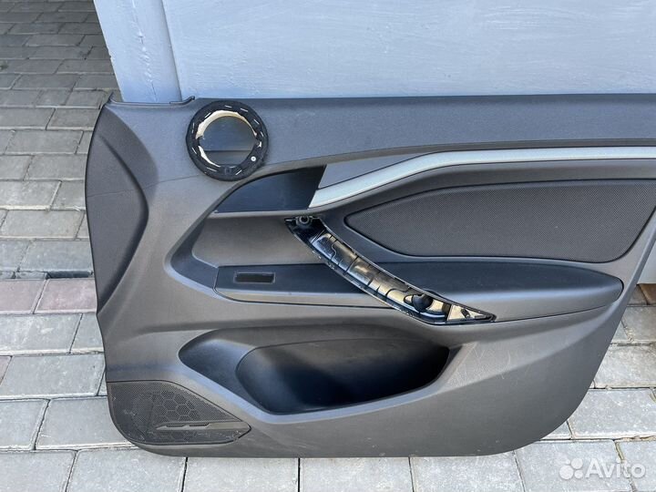 Карты дверей LADA Vesta
