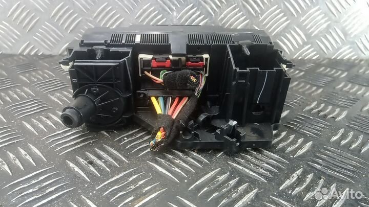 Блок управления печки и климат-контроля volkswagen jetta 5 2006