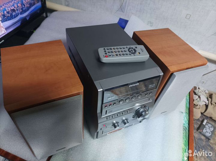 Aiwa XR—EM71 c Bluetooth