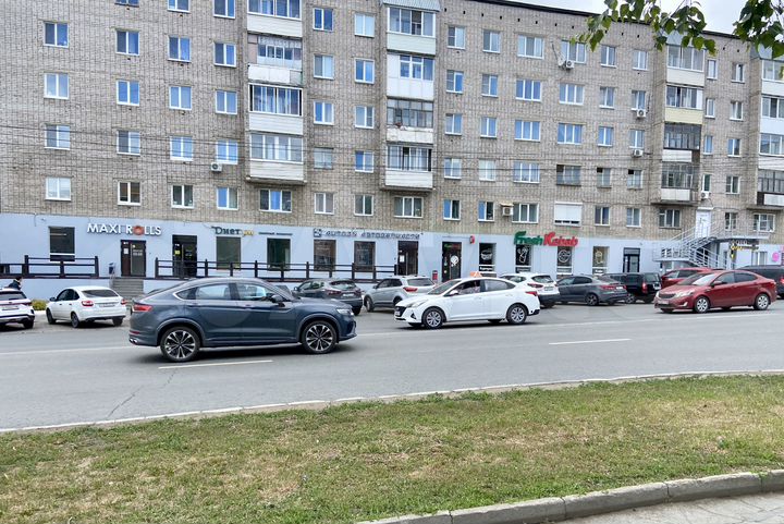 Помещение с арендатором м-н Цветы, 76 м² 1 линия