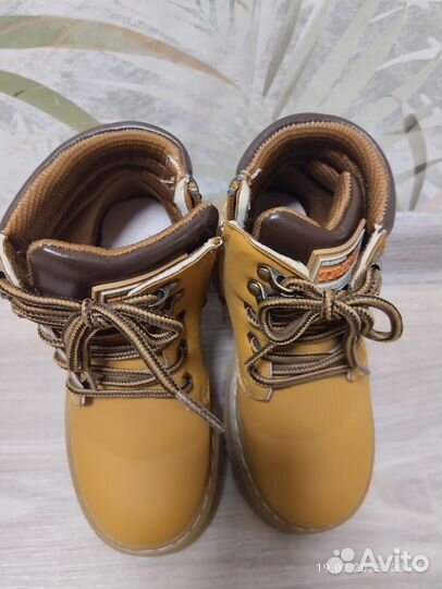 Ботинки осенние р. 28