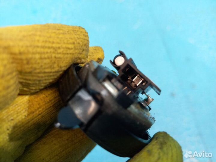 Пищалка передняя Mercedes-Benz C-Class W204