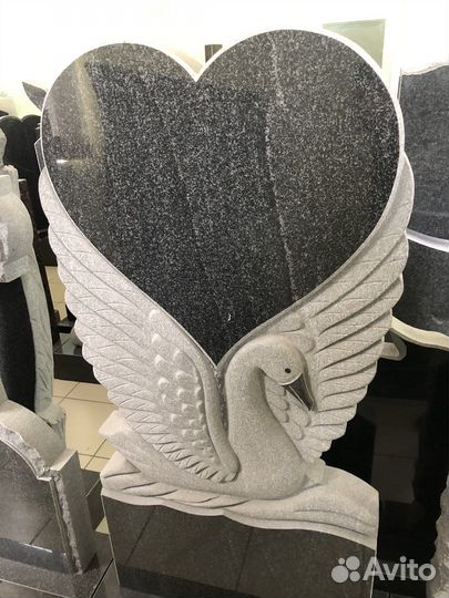 Памятники из гранита и мрамора