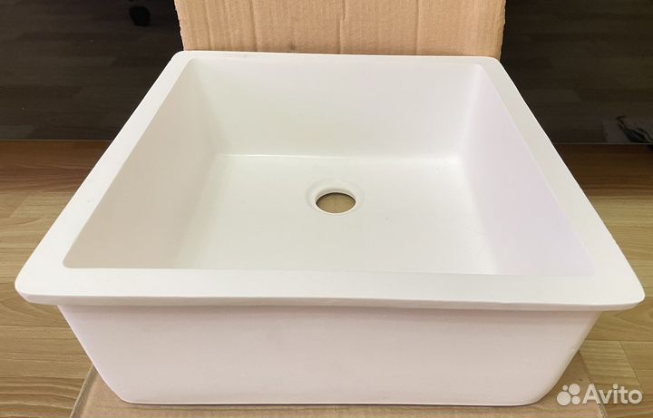 Раковина из искусственного камня