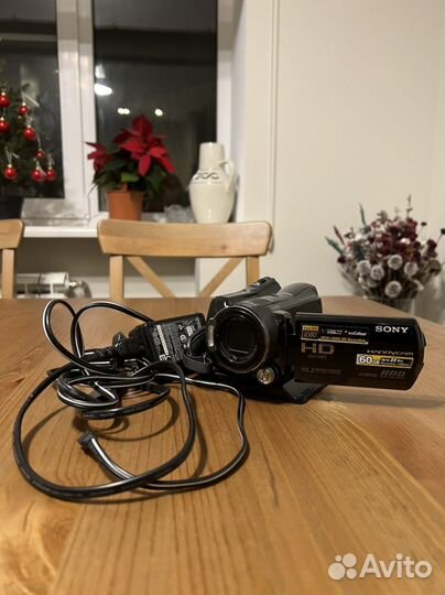 Видеокамера Sony handycam SR11