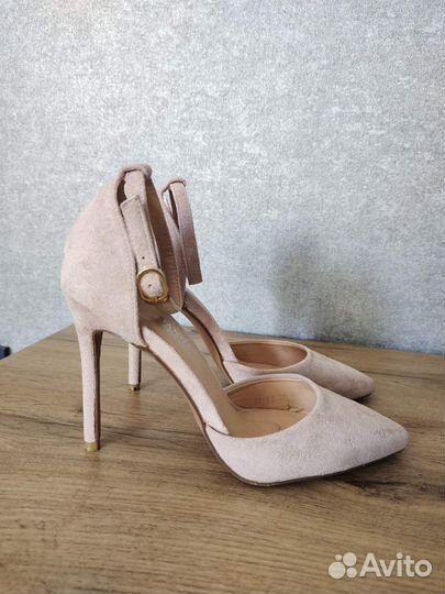 Туфли, босоножки женские 37 размер