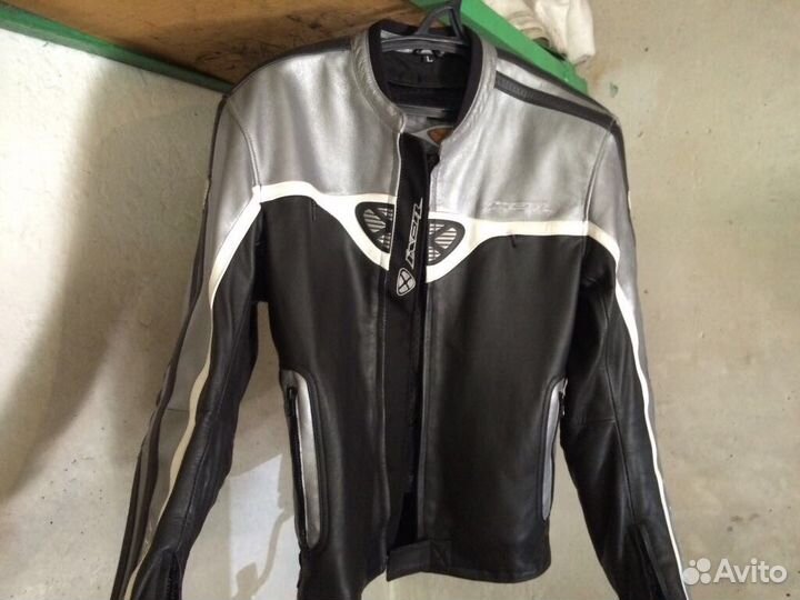 Мото-куртка