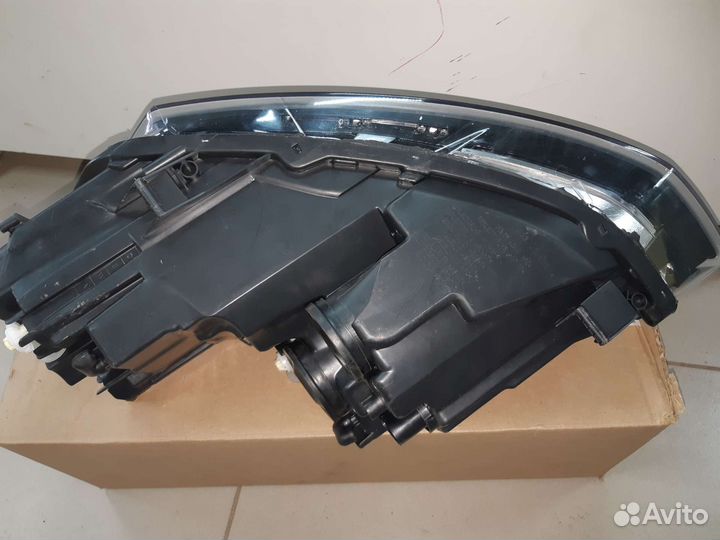 Фара правая polo под лампы h7