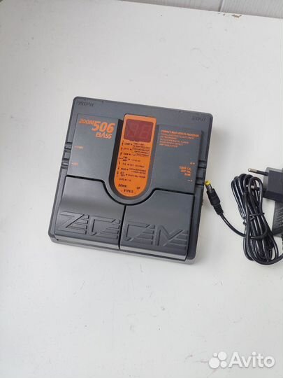 Процессор для бас гитары Zoom 506 с б/п (Japan)