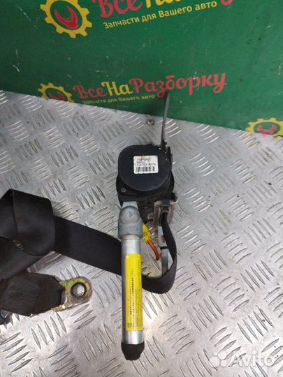 Ремень безопасности передний правый Mitsubishi