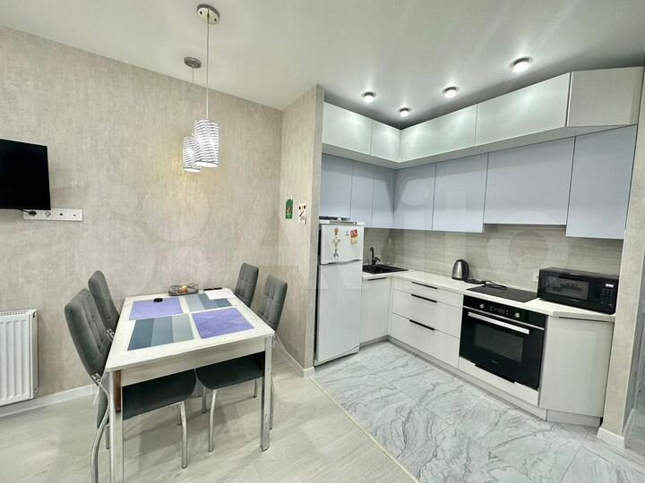 4-к. квартира, 80 м², 1/5 эт.