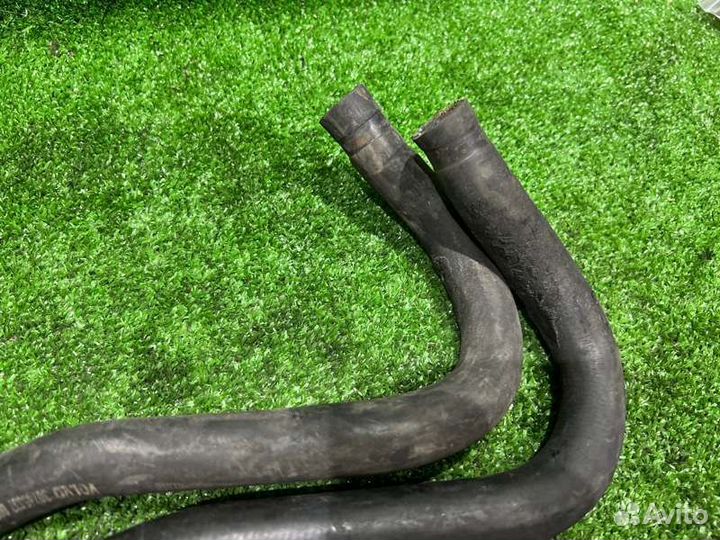 Патрубок радиатора печки Volvo Xc90