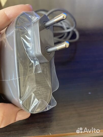 Зарядка Dyson v7
