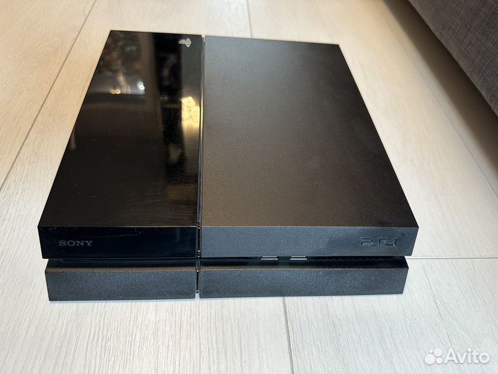 Sony PS4 fat 2tb+зу+2геймпада+4игры