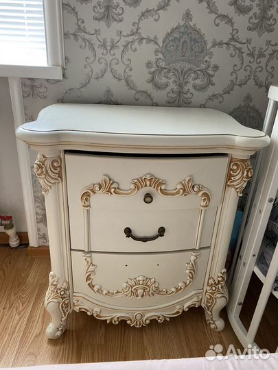 Продам спальный гарнитур