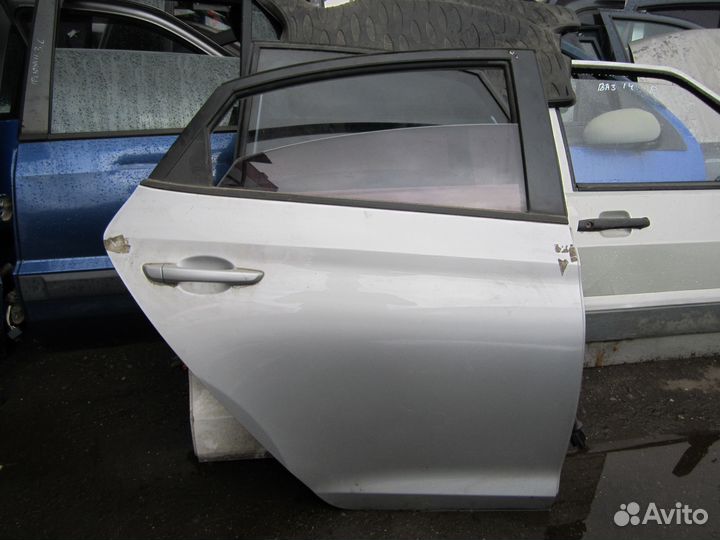 Дверь задняя правая Hyundai Solaris 2