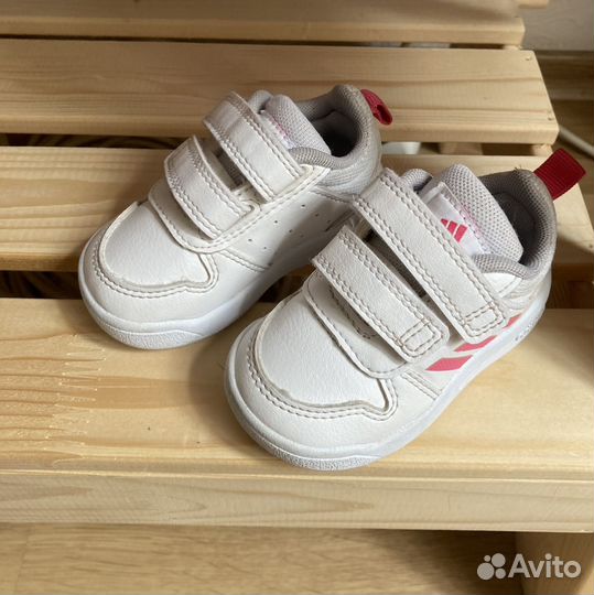 Кроссовки детские adidas 18 размер