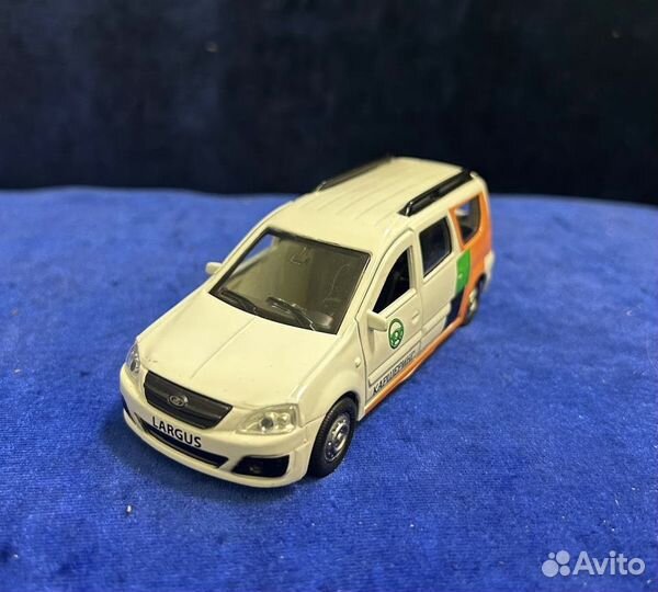 Машина металл Ларгус каршеринг 12см,модель