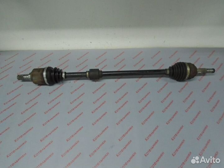 Nissan 39100-9U005 Вал приводной правый