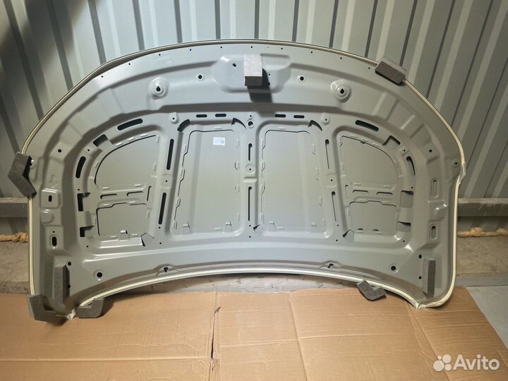 Капот Geely Coolray