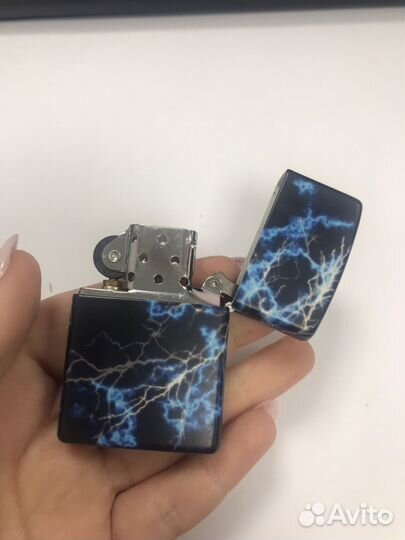 Зажигалка Zippo Lightning 48610