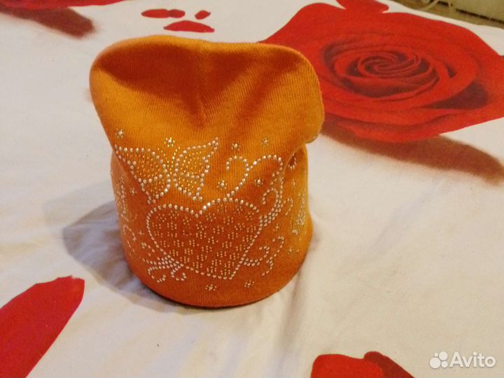 Шапка для девочки новая