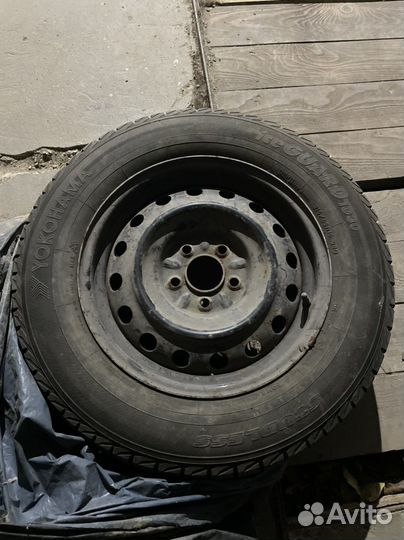 Yokohama Ice Guard IG30 21.5/65 R16