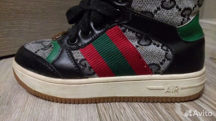 Кроссовки кеды для девочки. Размер 28