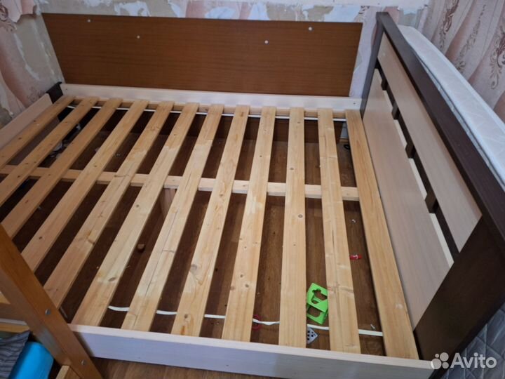 Двухспальный кровать