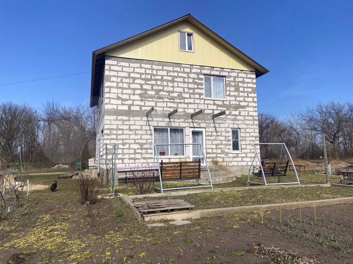 Дом 206 м² на участке 13 сот.