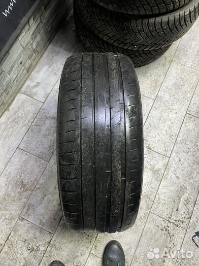 Michelin Pilot Sport 4 235/45 R18