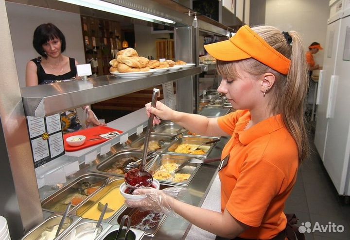 Помощник повара-раздатчик на вахту