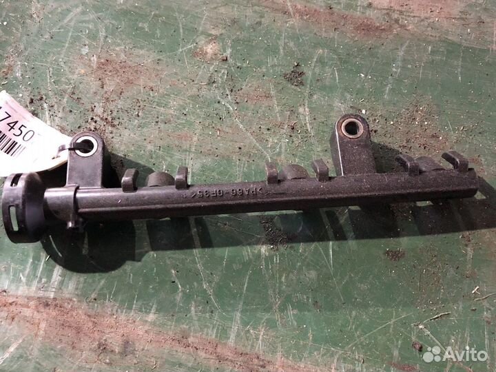 Топливная рампа Toyota Vitz 1KR-FE