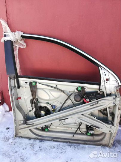 Дверь передняя Фольксваген Джетта