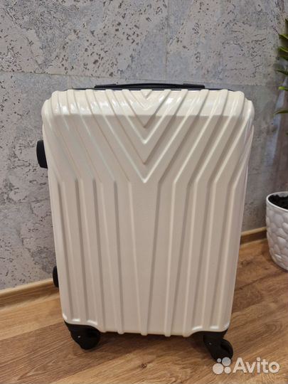 Чемодан на колесах