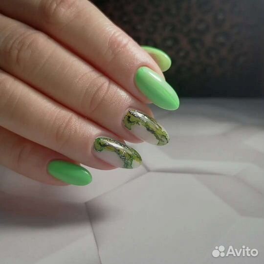 Маникюр педикюр