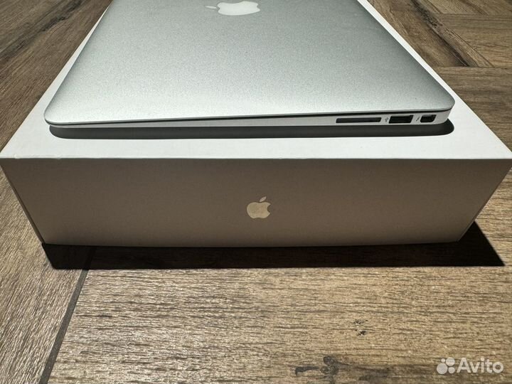 Apple macbook air 13 inch, mid 2012