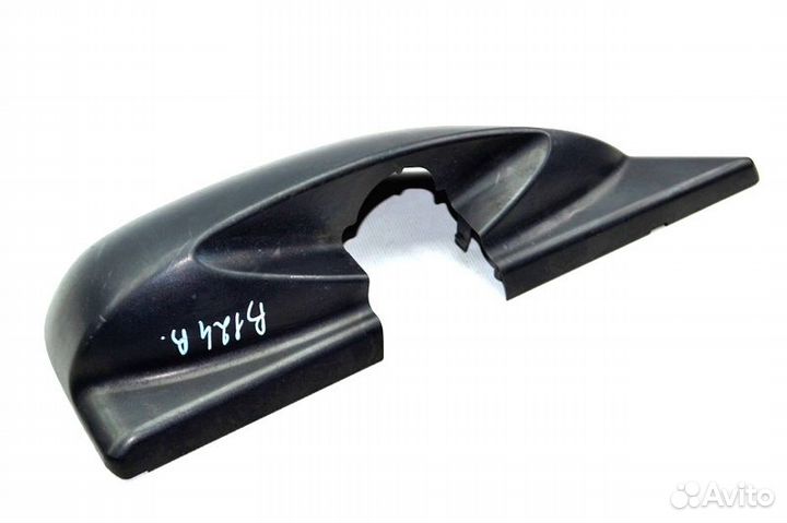 Накладка кронштейна бокового зеркала нижнего право
