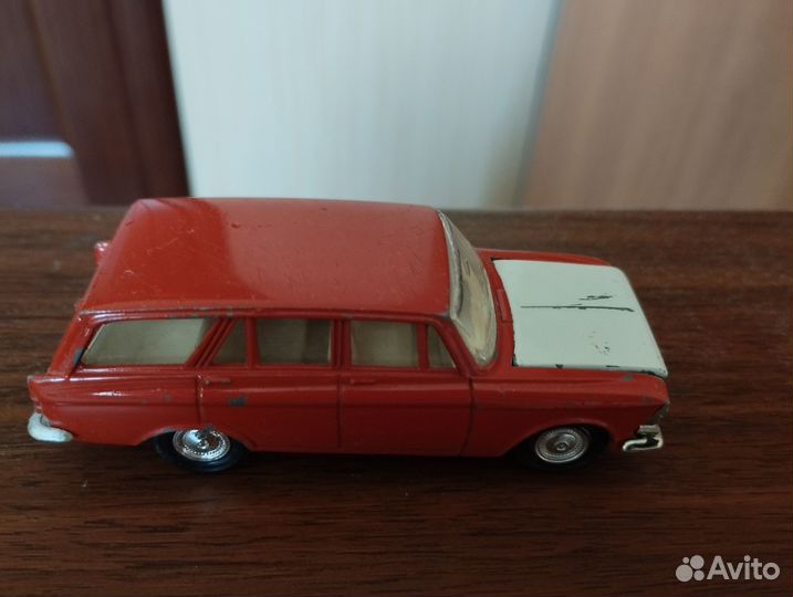 Москвич 426 модель СССР и Волга 21