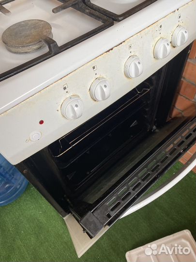 Газовая плита 4 конфорки
