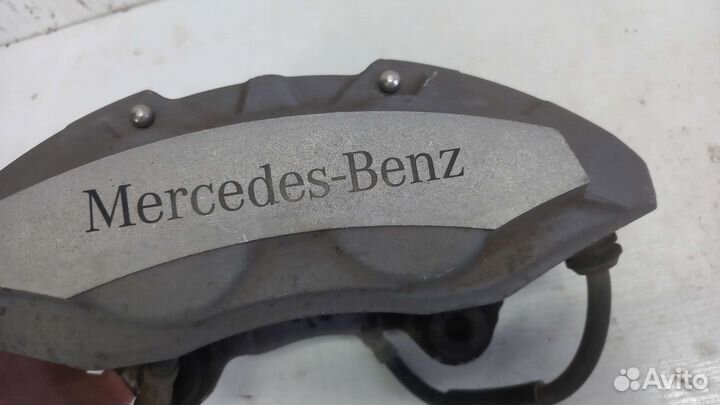 Суппорт передний правый Mercedes GLC C253