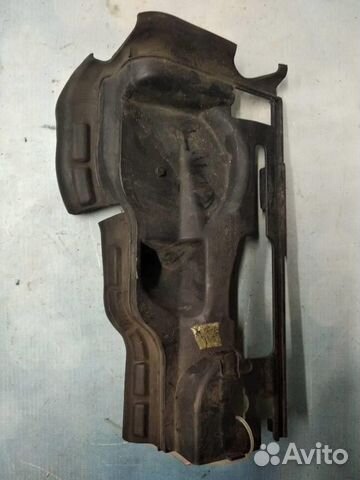 Воздуховод радиатора правый 31214426