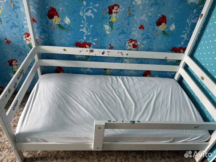 Детская кровать домик