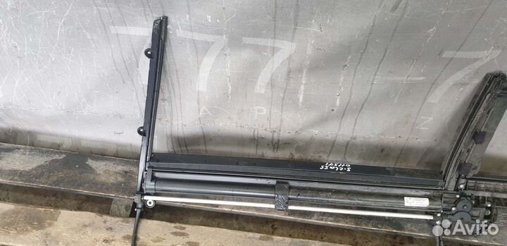 Шторка двери правая задняя Mercedes S-Class (W222)