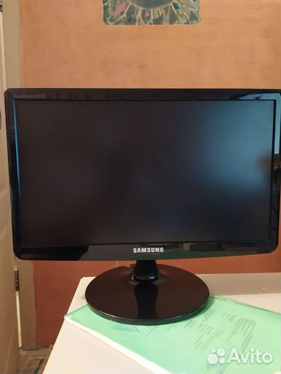 Монитор Samsung S19A10N