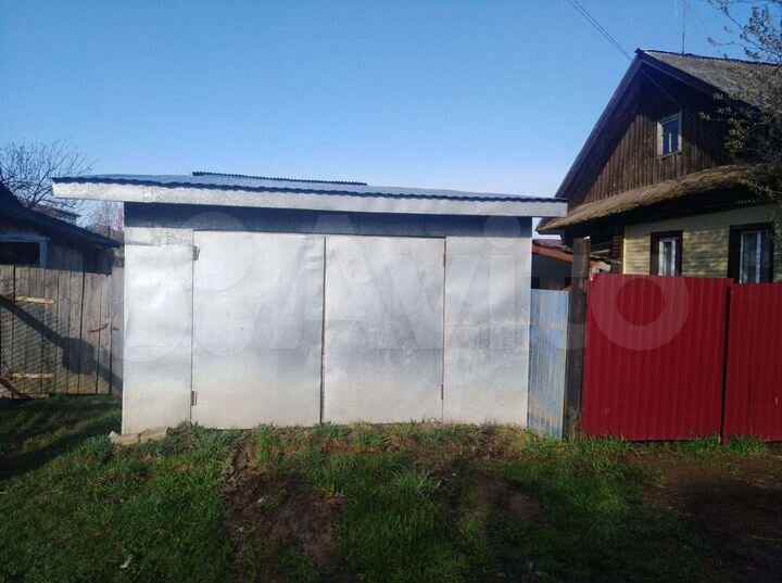 Дом 32,9 м² на участке 6 сот.