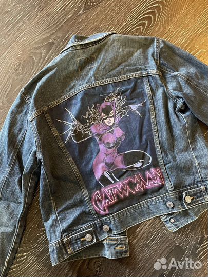 Джинсовая куртка