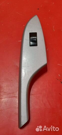 Кнопка стеклоподъемника Toyota Corolla Е150