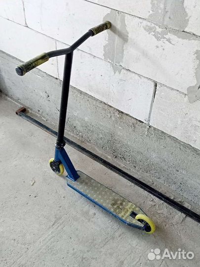 Трюковой самокат